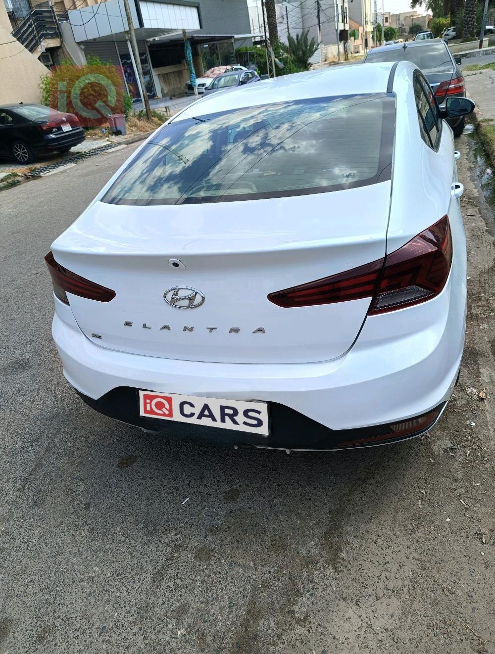 هيونداي النترا